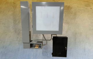 A Versatile Workstation for Electrical and Wireless Equipment